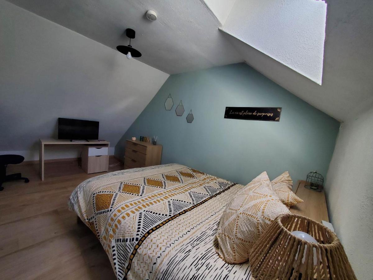 Studio Grand Lit 160 Tout Equipe Wifi Le Creusot Exteriér fotografie